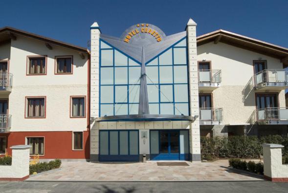 Hotel Ceretto Busca Екстериор снимка